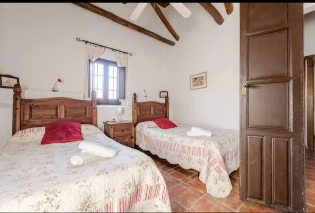 Alojamiento El Cortijuelo Escoznar Spain